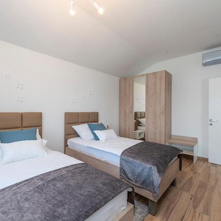 Luxury Apartments - La Vir 5& 6 Eksteriør bilde