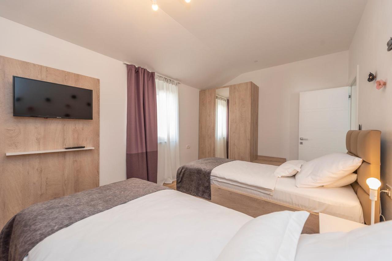 Luxury Apartments - La Vir 5& 6 Eksteriør bilde