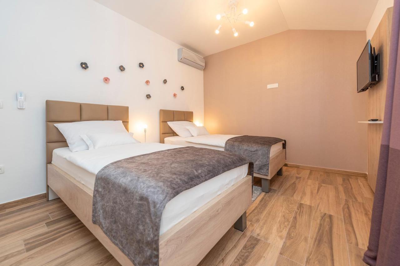 Luxury Apartments - La Vir 5& 6 Eksteriør bilde